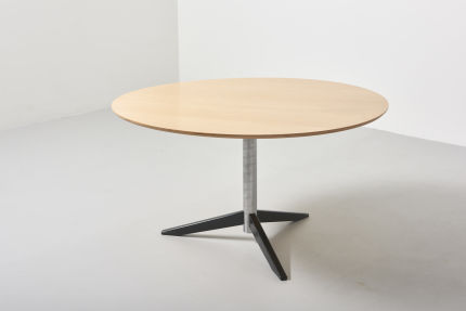 modestfurniture-vintage-2623-tripod-dining-table-martin-visser-spectrum03