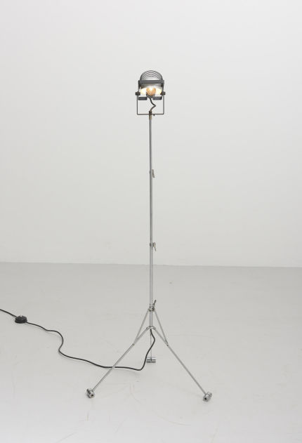 modestfurniture-vintage-2643-nomad-sintesi-floor-lamp-ernesto-gismondi-artemide08