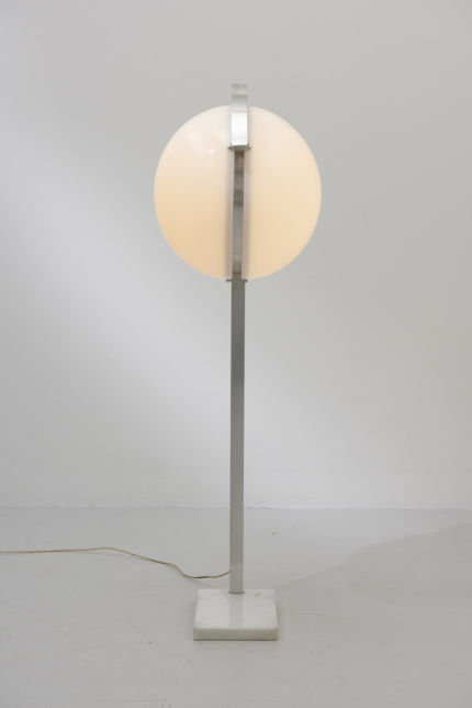 modestfurniture-vintage-2661-floor-lamp-acrylic-sphere03