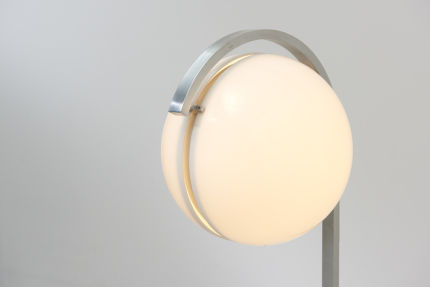 modestfurniture-vintage-2661-floor-lamp-acrylic-sphere04