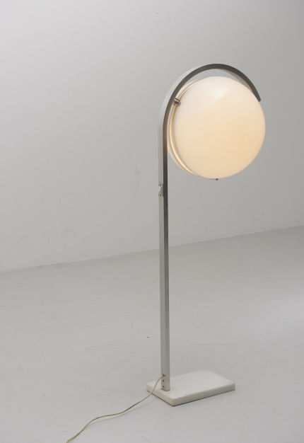 modestfurniture-vintage-2661-floor-lamp-acrylic-sphere08