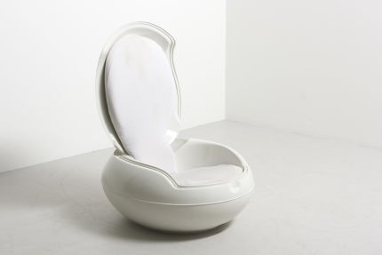 modestfurniture-vintage-2722-peter-ghyczy-garden-egg-chair-white03