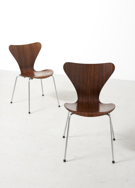 modestfurniture-vintage-2847-arne-jacobsen-dining-chair-series-7-fritz-hansen02