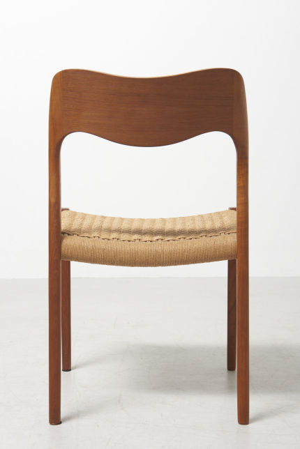 modestfurniture-vintage-2865-niels-moller-dining-chair-model-7111