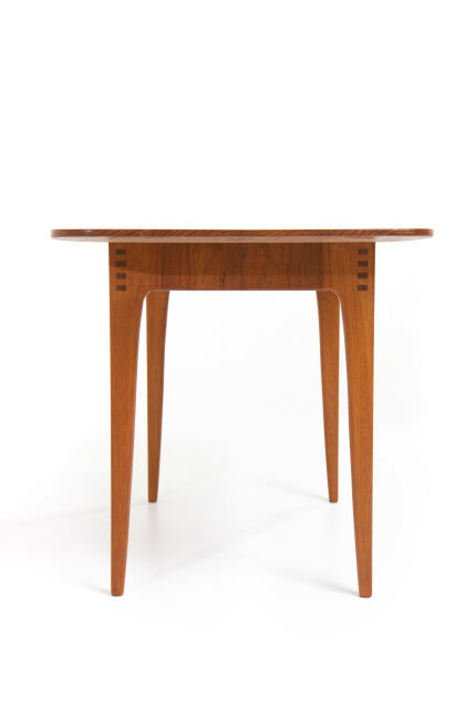 swedish-dining-table-10