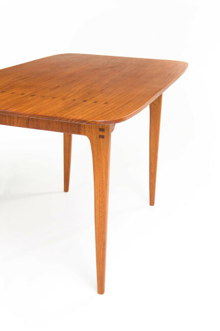 swedish-dining-table-4