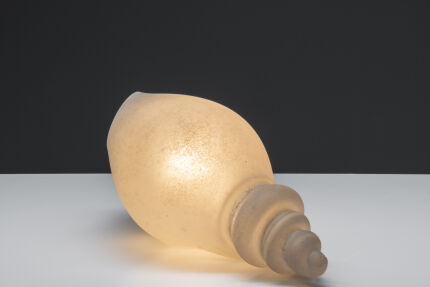 3575shell-table-lamp-attr