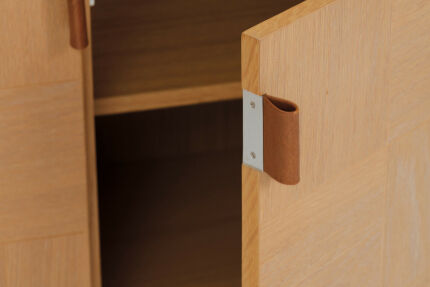 brutalist-graphical-oak-highboard-with-bar-cabinet-frans-defour-17BKiu