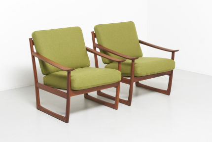 modest furniture vintage 1687 pair easy chairs hvidt molgaard 01
