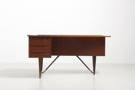 modestfurniture-vintage-2267-boomerang-desk-peter-lovig-nielsen01