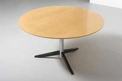 modestfurniture-vintage-2623-tripod-dining-table-martin-visser-spectrum04
